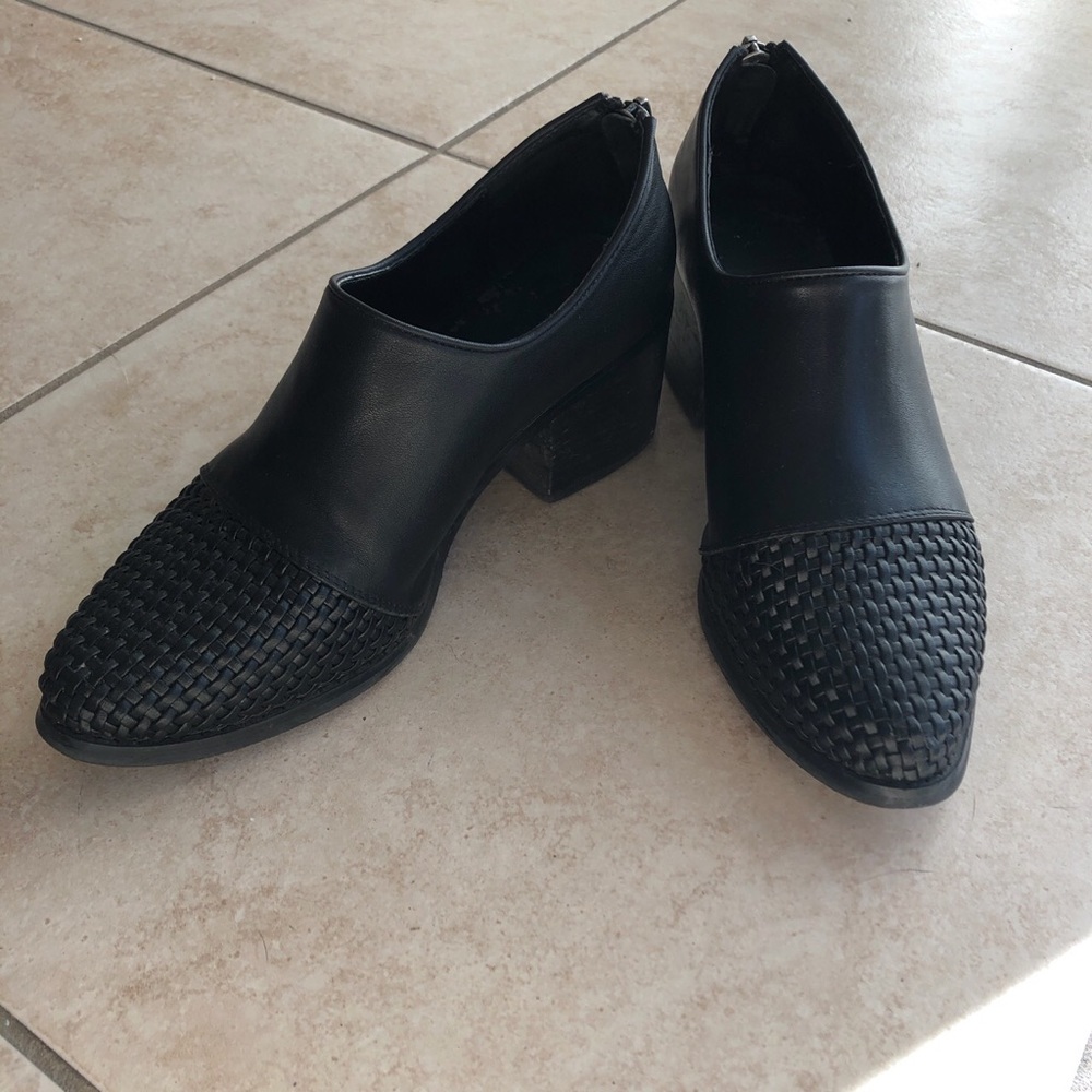 Intentionally Blank Noah Booties